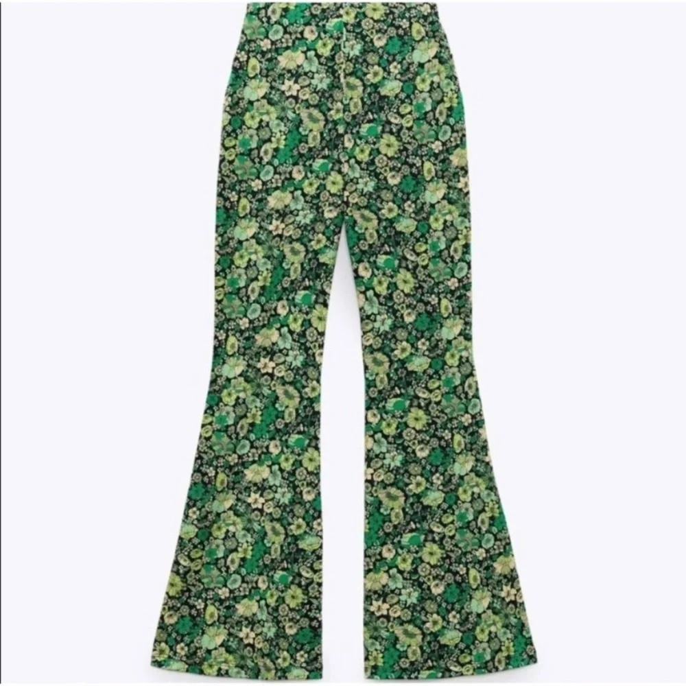 🌿 ZARA BOHO BLACK GREEN FLORAL HIGH WAIST LEGGINGS! - Picture 11 of 12